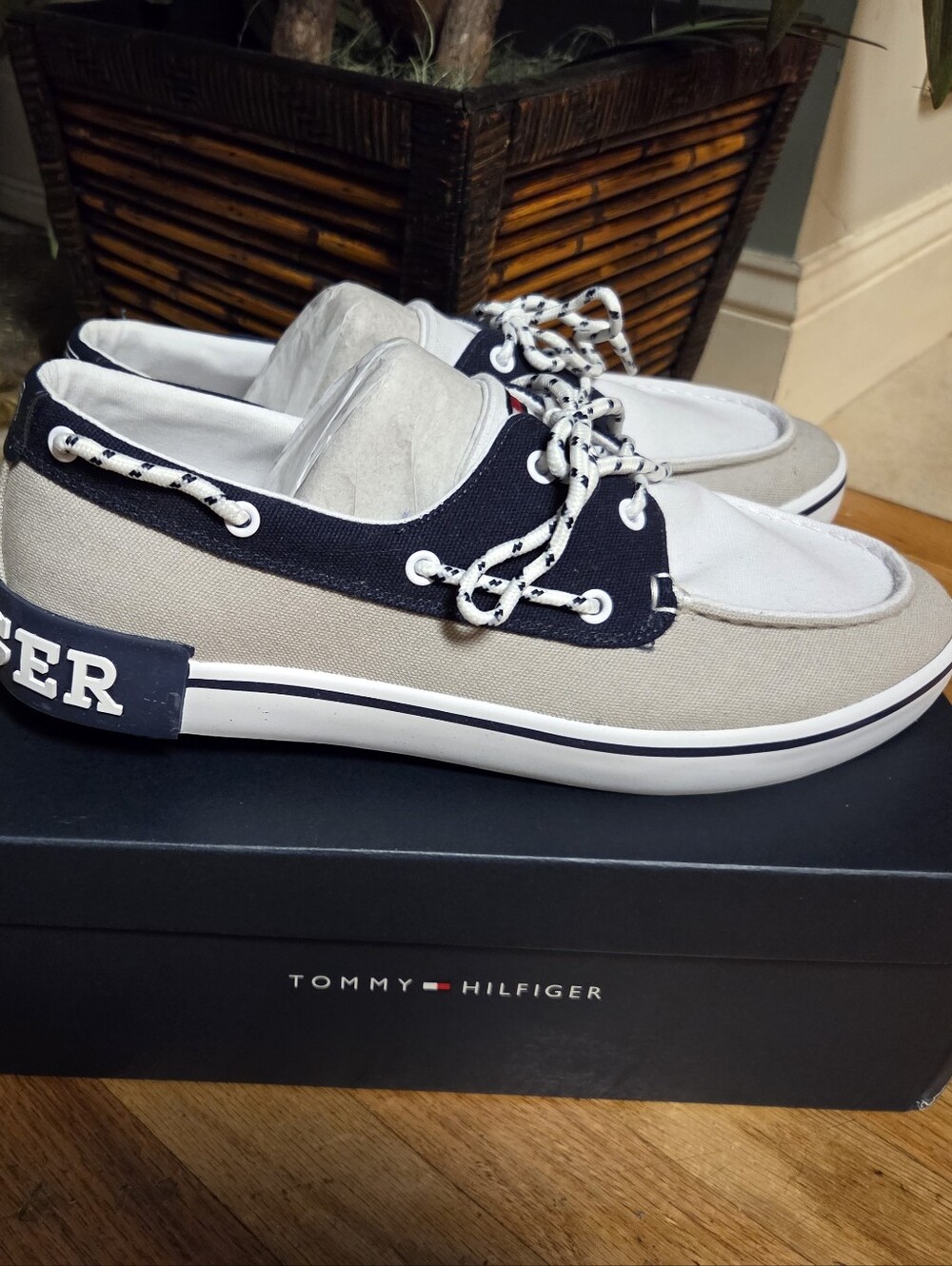 Tommy Hilfiger Men's TM Rice Med. Grey With Navy and White Canvas Boat Shoes-12M